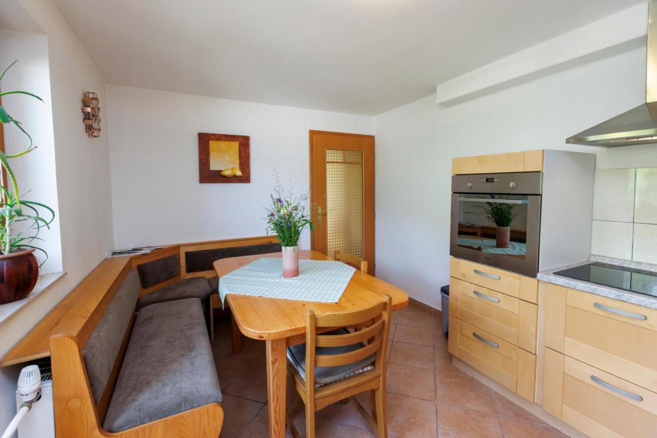 Apartmaji Pr' Brdarju Lägenhet Bohinj Exteriör bild